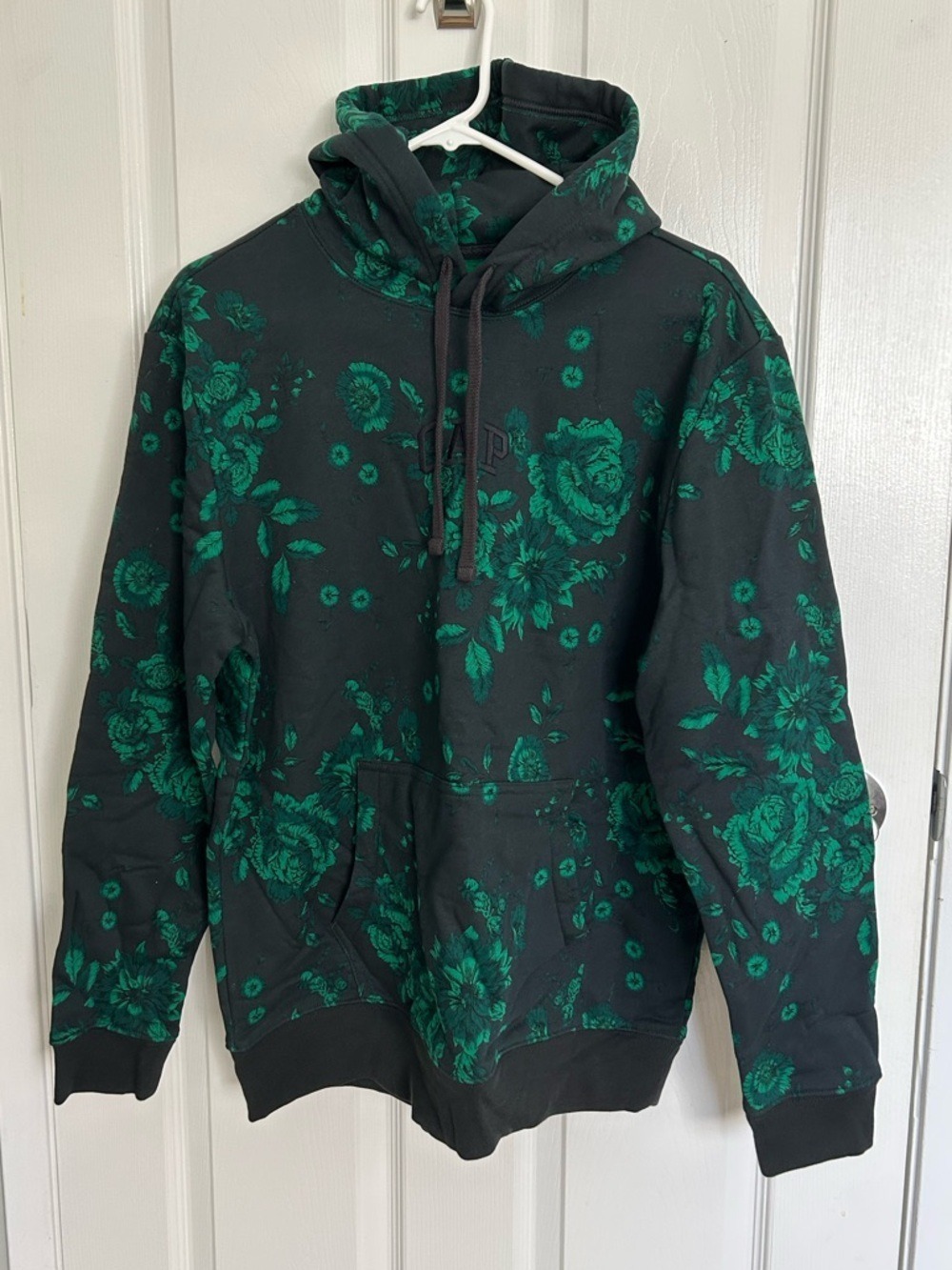 Gap Vintage Soft Mini Arch Logo Floral Print Hoodie, Size Medium.
